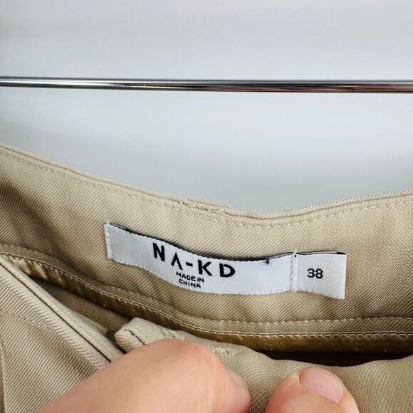 NA-KD Women’s Size 38 Wide Leg High Rise Pleated Trousers Beige Khaki Pants - Picture 3 of 9